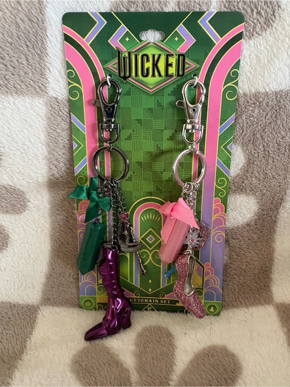 Universal Wicked Pink & Green Keychain Set